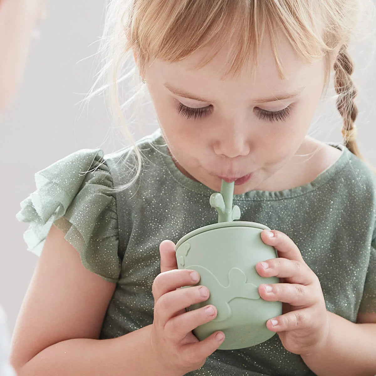Peekaboo straw cup 2-pack Wally
